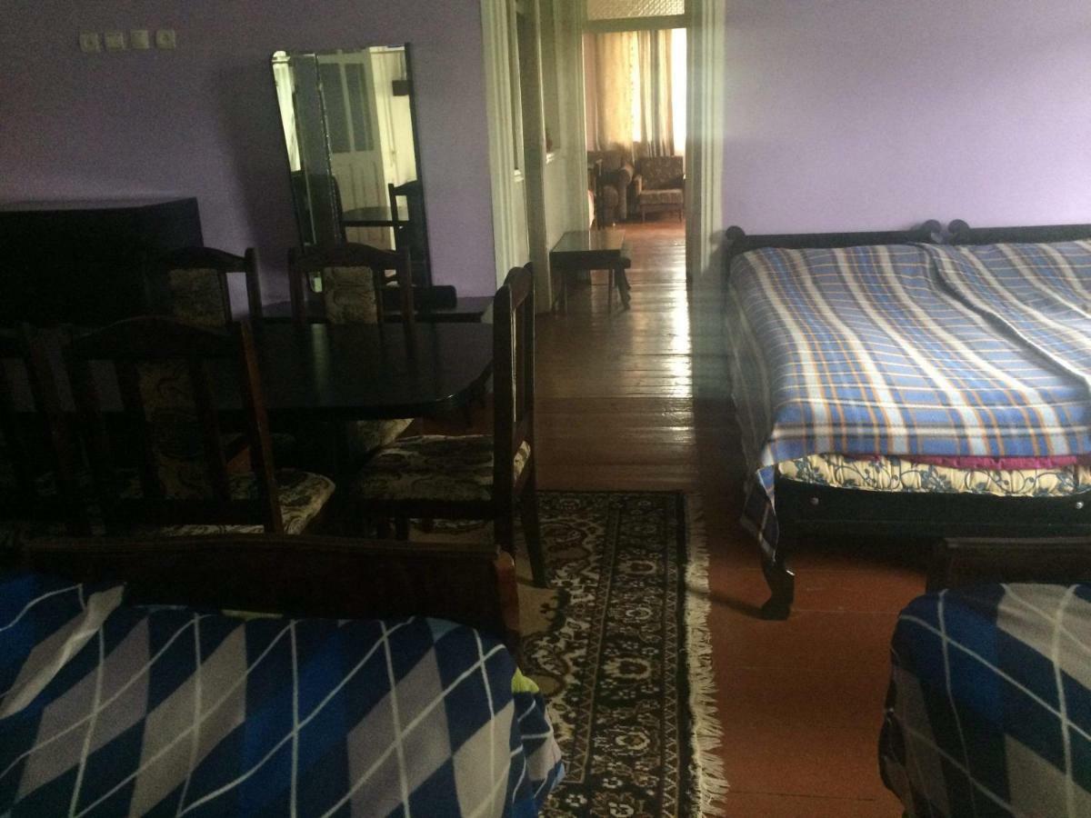 Guesthouse Malkhazi ボルジョミ エクステリア 写真