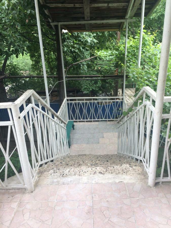 Guesthouse Malkhazi ボルジョミ エクステリア 写真